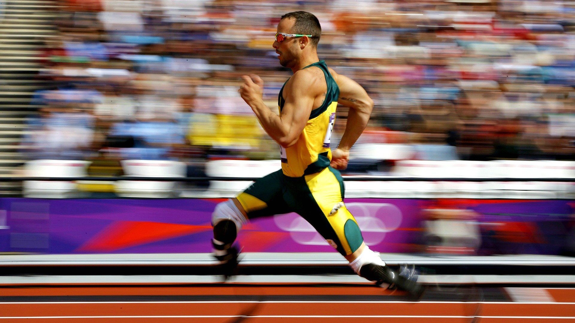 九游电脑版-4×100米混合接力队伍配合默契，混合接力比赛